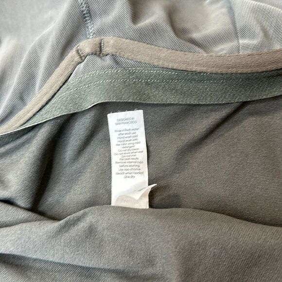 Athleta Swim Top Wm 34 B/C Botanical Tankini Underwire Removable Pads Swimsuit - Picture 12 of 12